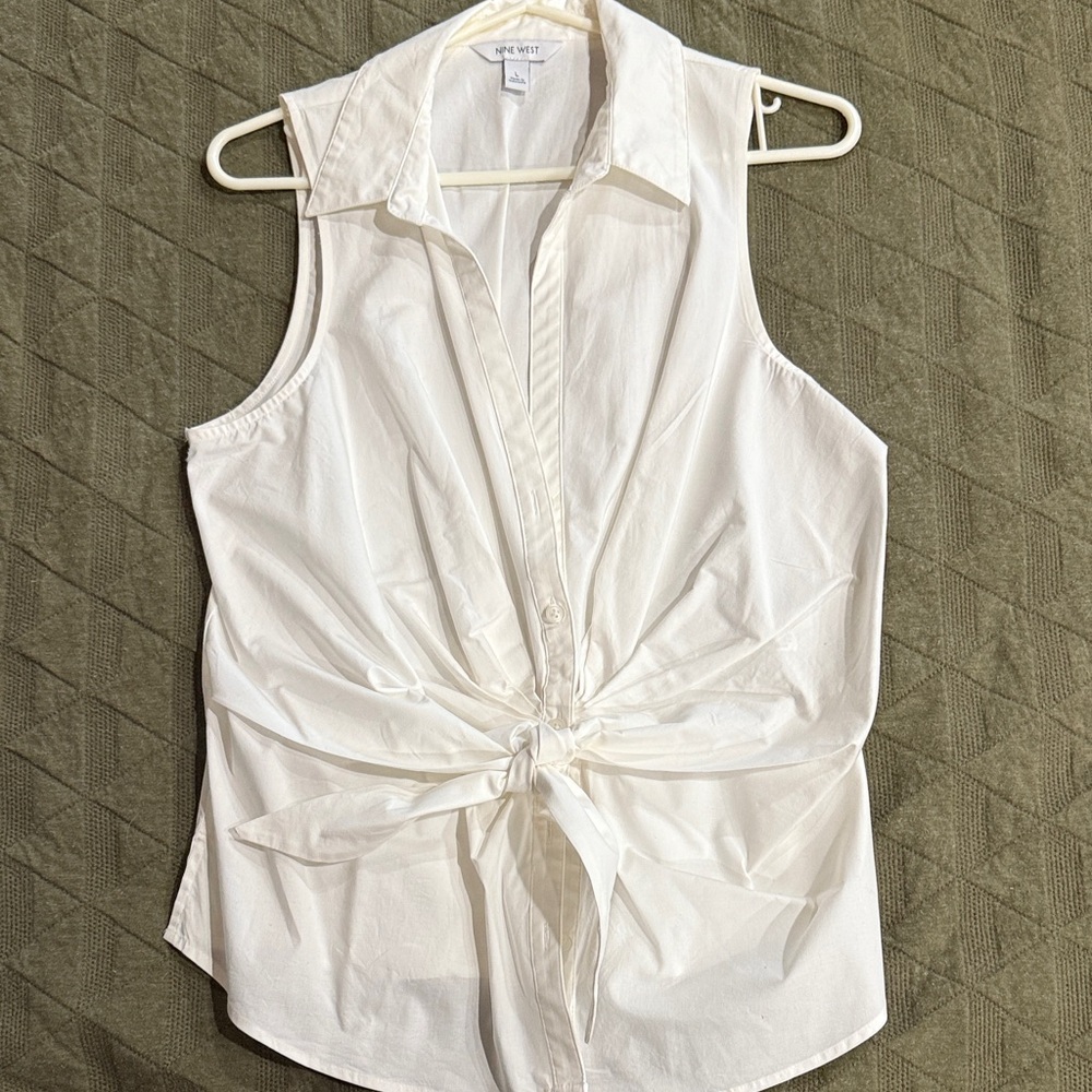 Nine West White Sleeveless Blouse with Tie Front
